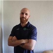 Fisioterapeuta con master en biomecanica y fisioterapia deportiva.